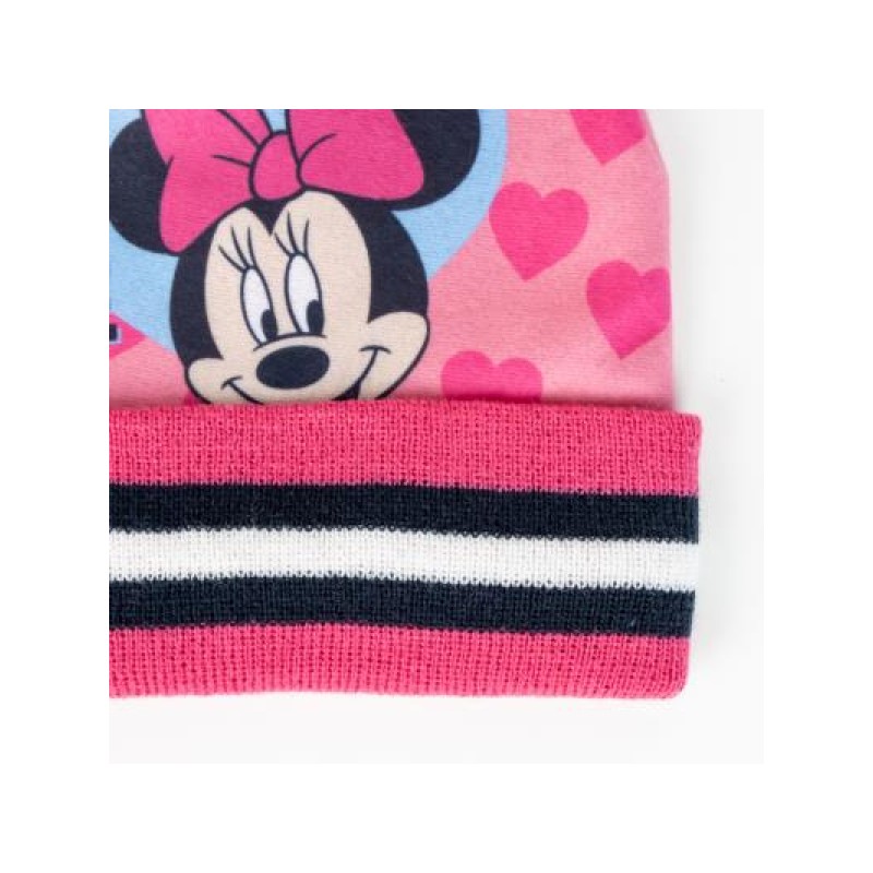 Detalle del gorro rosa de Minnie con pompón fucsia
