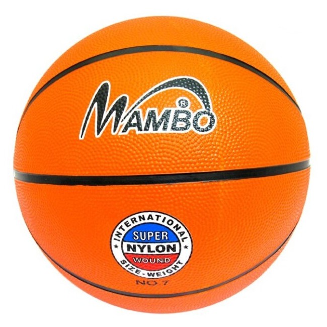 Balón de baloncesto naranja marca Mambo fabricado en PVC de 24,6 cm de diámetro para niños y jóvenes