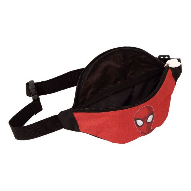 Vista de frente de la riñonera infantil de Spiderman de color rojo con correa ajustable negra. 2