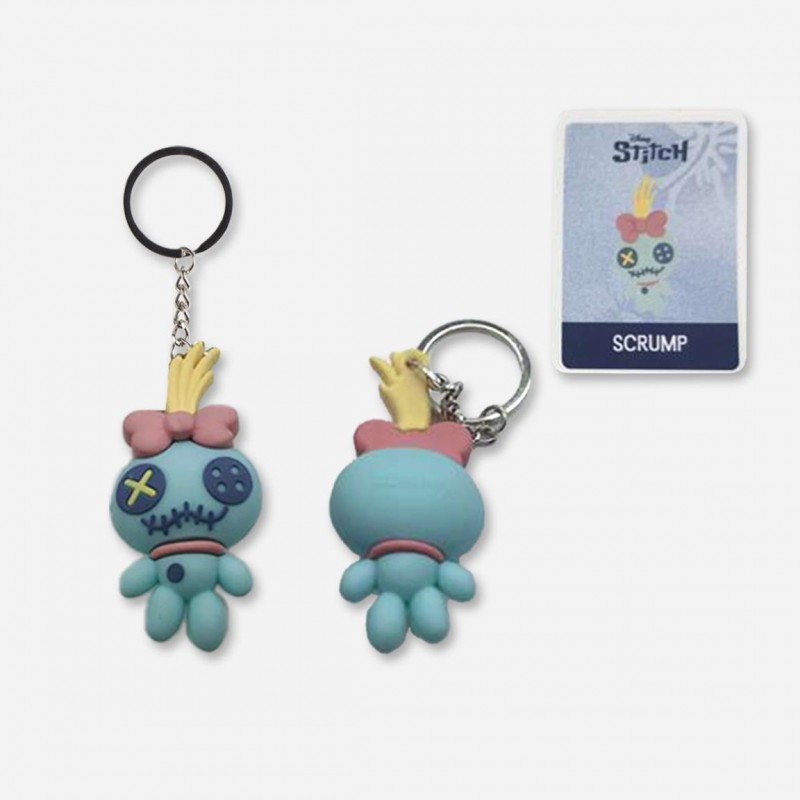 Llavero 3D de la muñeca Scrump Trapos de Lilo y Stitch con vista frontal y trasera.