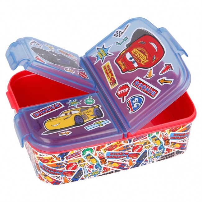 Sandwichera múltiple infantil de Cars con compartimentos y cuerpo decorado con patrón de pegatinas de carreras. 2